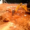 Excavación agujero piscina  