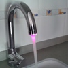 grifo fregadero con leds