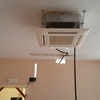 Instalación de aire acondicionado de tipo cassette