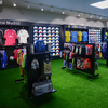 Interior de la tienda zona fútbol reformada