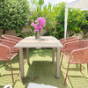 Mesa y sillas de exterior