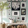 Pared con cuadros
