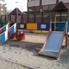 Pintura decorativa y barnizado para parque infantil