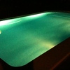 Piscina particular con luz.