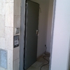 Puerta de entada blindada.