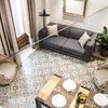 Salón clásico con suelos hidráulicos