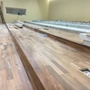 Suelo de madera y revestimiento de paredes
